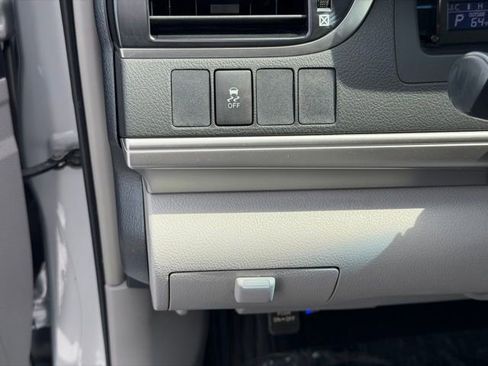 Used 2012 Toyota Camry LE FWD image 20