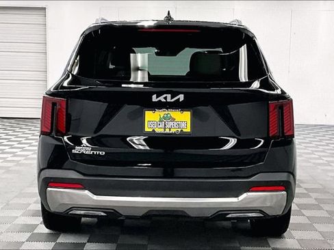 Used 2025 Kia Sorento SX FWD image 5