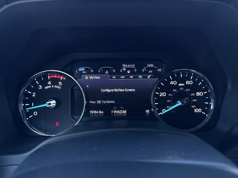 Certified 2022 Ford F450 Platinum w/ FX4 Off-Road Package image 15