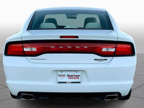 Used 2011 Dodge Charger SE image 4