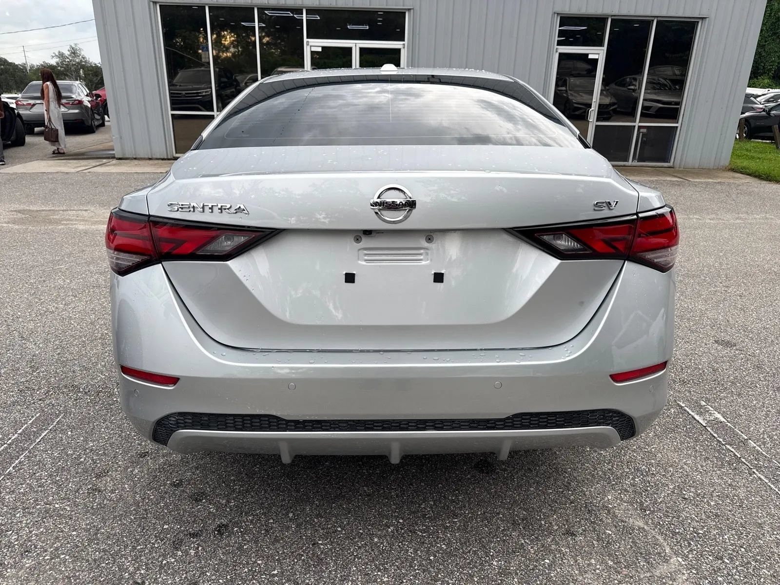 Used 2022 Nissan Sentra SV FWD image 9