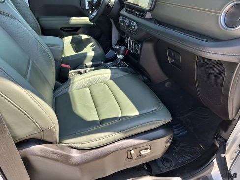 Used 2024 Jeep Wrangler High Altitude image 16