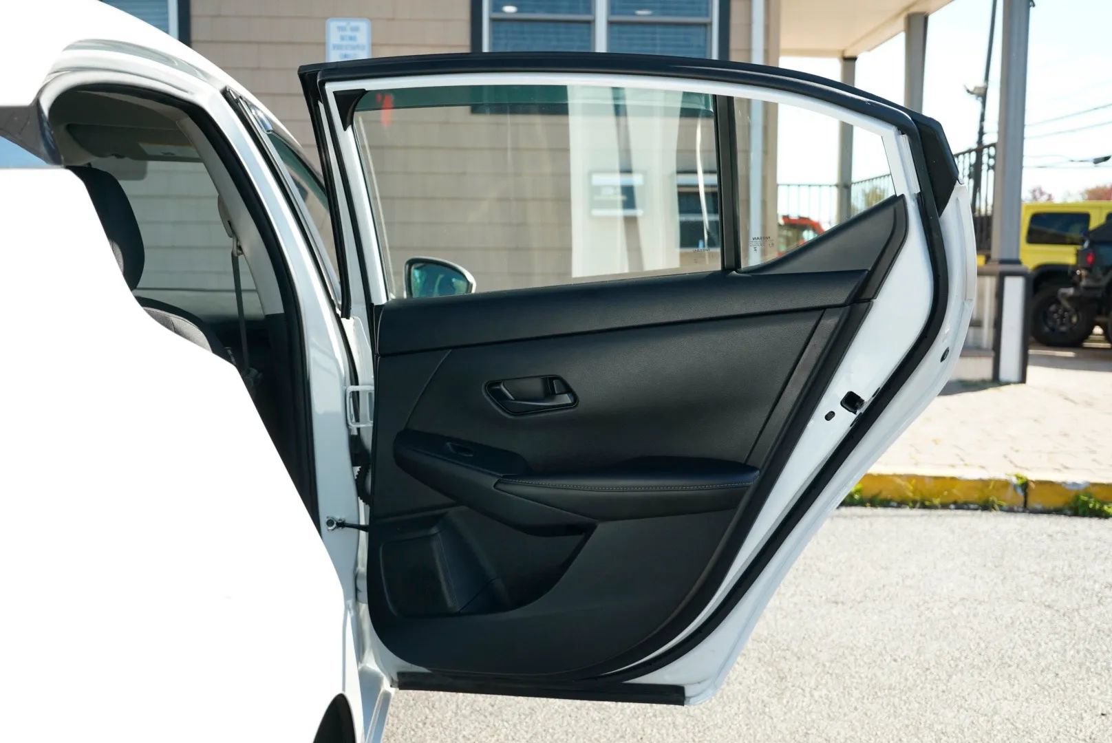 Used 2025 Nissan Sentra S FWD image 28
