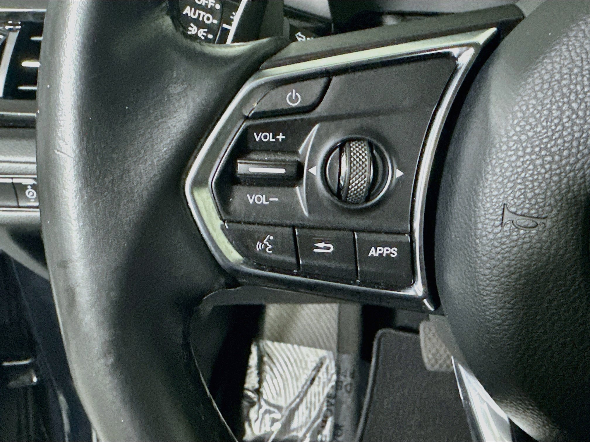 Used 2023 Acura MDX FWD image 16