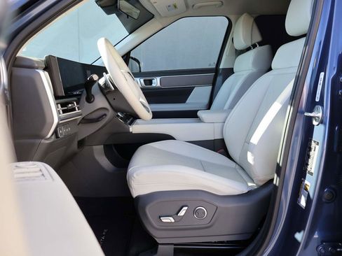 Used 2026 Hyundai Santa Fe SEL image 8