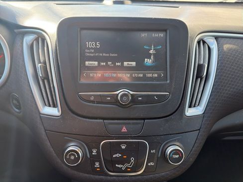 Used 2017 Chevrolet Malibu LS image 7