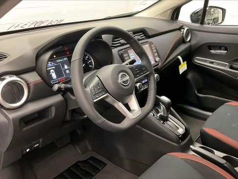 New 2025 Nissan Versa SR image 7