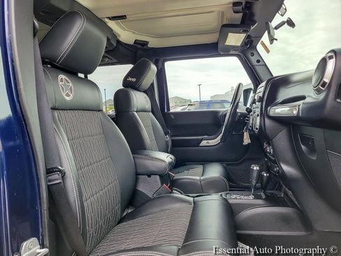 Used 2012 Jeep Wrangler Unlimited Sport AWD/4WD image 25