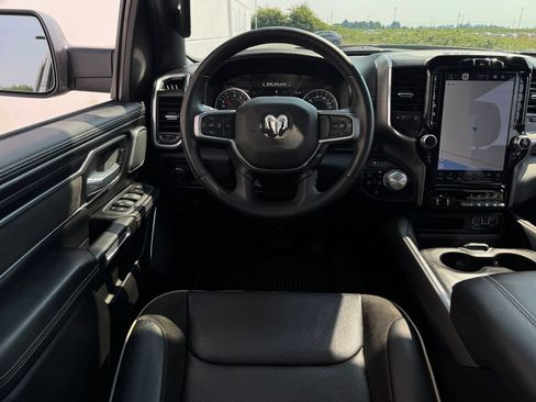 Used 2023 RAM 1500 Laramie AWD/4WD image 13