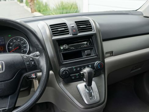 Used 2011 Honda CR-V LX image 39