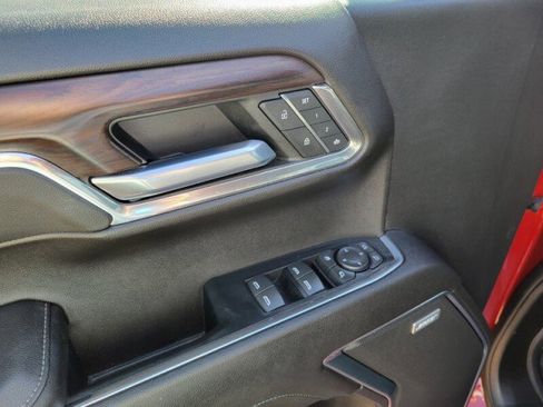 Used 2023 GMC Sierra 1500 SLT image 14