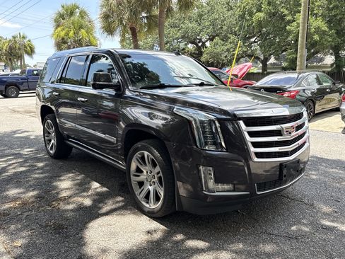 Used 2015 Cadillac Escalade Premium AWD/4WD image 7