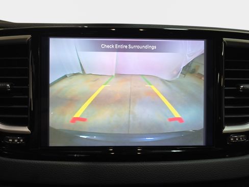Used 2023 Chrysler Pacifica Touring-L FWD image 20