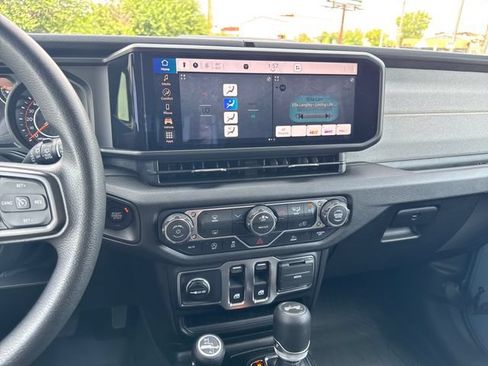 Used 2026 Jeep Wrangler Sport AWD/4WD image 18