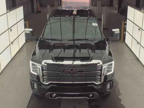Used 2022 GMC Sierra 2500 Denali w/ Technology Package image 2