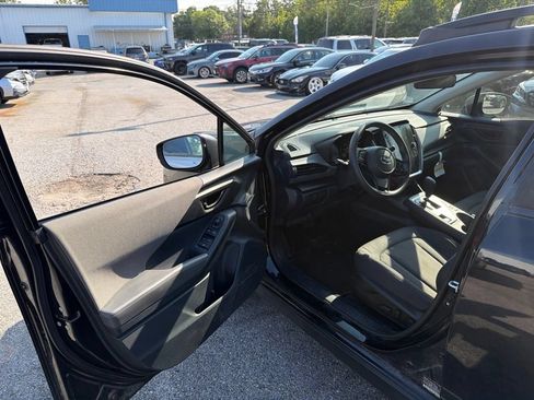 Used 2024 Subaru Crosstrek 2.0i Premium AWD/4WD image 12