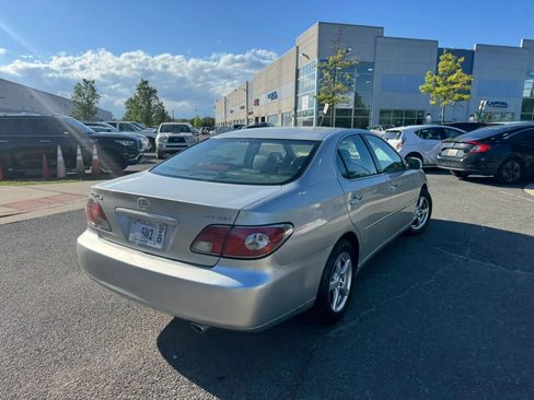 Used 2004 Lexus ES 330 FWD image 8