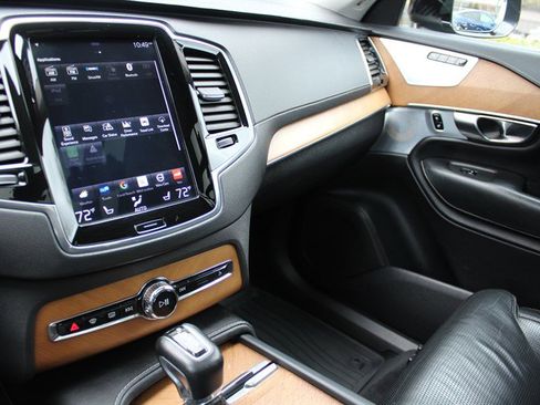Used 2019 Volvo XC90 T6 Inscription image 20