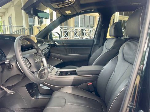 Used 2025 Hyundai Palisade Calligraphy FWD image 11