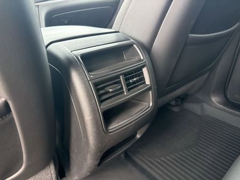 Used 2020 Cadillac XT5 Premium Luxury AWD/4WD image 20