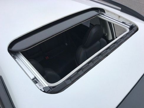 Certified 2023 Subaru Crosstrek 2.5i Limited w/ Moonroof Package image 9