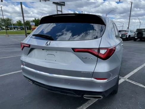 Used 2023 Acura MDX SH-AWD w/ Technology Package image 9