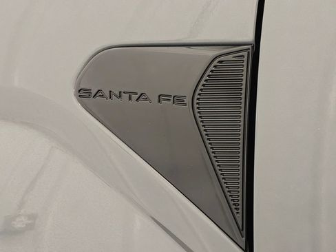 Used 2025 Hyundai Santa Fe SEL AWD/4WD image 59