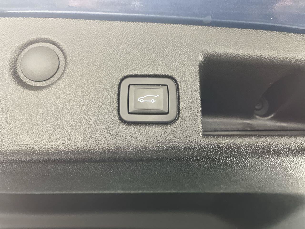 Used 2024 Chevrolet Equinox LT w/ LPO, Floor Liner Package AWD/4WD image 30