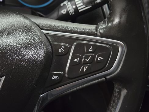 Used 2018 Chevrolet Equinox LT FWD image 15