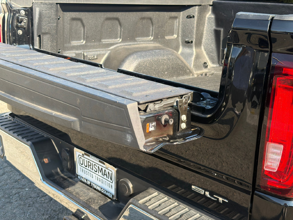 Used 2025 GMC Sierra 1500 SLT AWD/4WD image 7