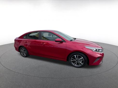 Used 2024 Kia Forte LXS FWD image 2