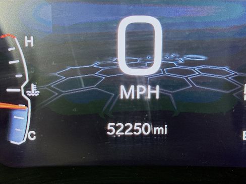 Used 2025 Jeep Compass Limited image 18