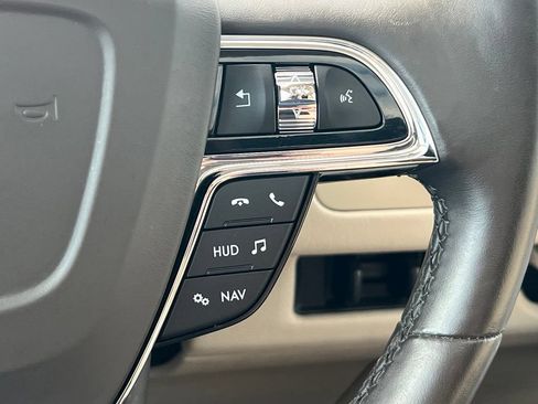 Used 2021 Lincoln Navigator Reserve AWD/4WD image 38