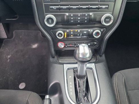 Used 2018 Ford Mustang Coupe image 13