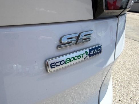 Used 2017 Ford Escape SE AWD/4WD image 41