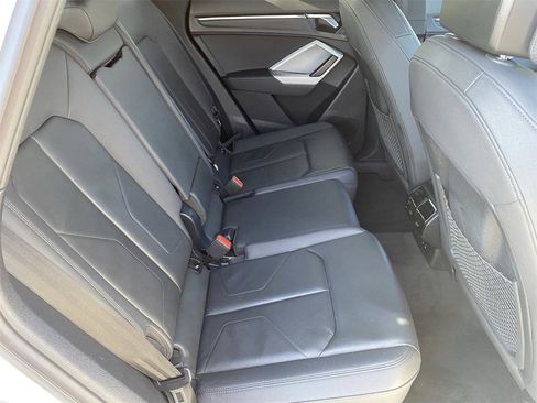 Used 2023 Audi Q3 2.0T Premium image 11