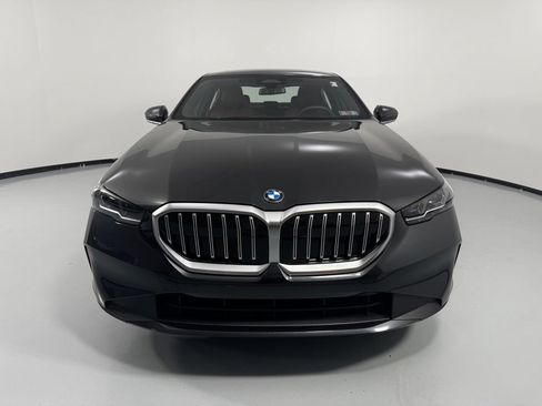 Used 2026 BMW 530i xDrive AWD/4WD image 3