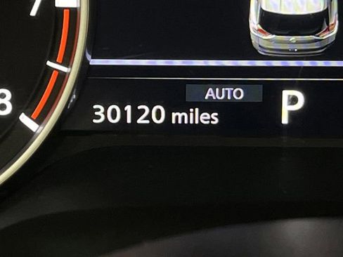 Used 2023 Nissan Rogue SL w/ SL Premium Package image 6