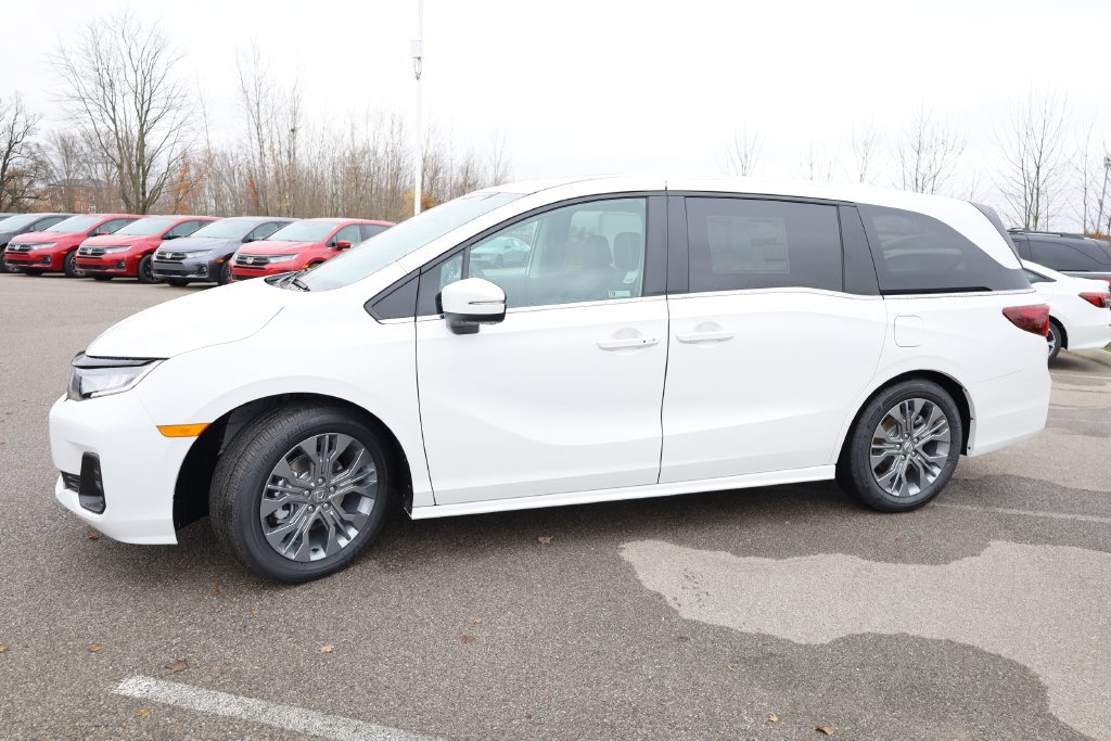 New 2027 Honda Odyssey Touring image 8