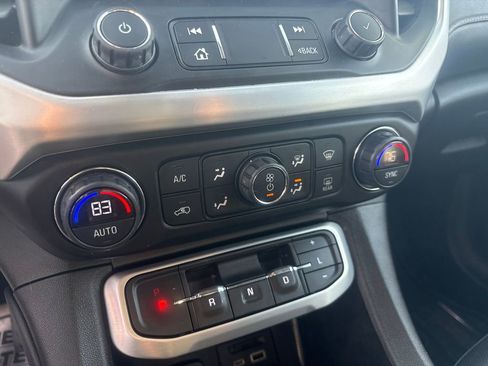 Used 2021 GMC Acadia SLT w/ Elevation Edition image 26