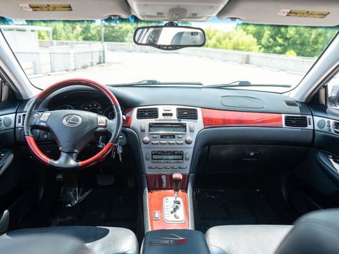 Used 2006 Lexus ES 330 w/ Preferred Accessory Pkg FWD image 14