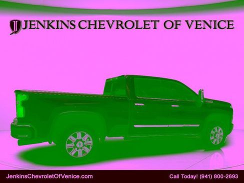 Used 2024 Chevrolet Silverado 2500 High Country w/ High Country Premium Package AWD/4WD image 3