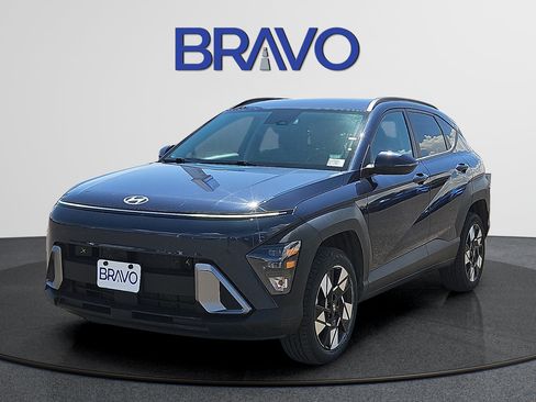 Used 2024 Hyundai Kona SEL AWD/4WD image 1