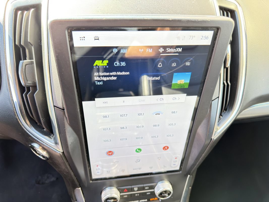 Used 2022 Ford Edge Titanium AWD/4WD image 23