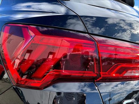 Used 2025 Audi Q3 2.0T Premium Plus w/ Premium Plus Package image 23