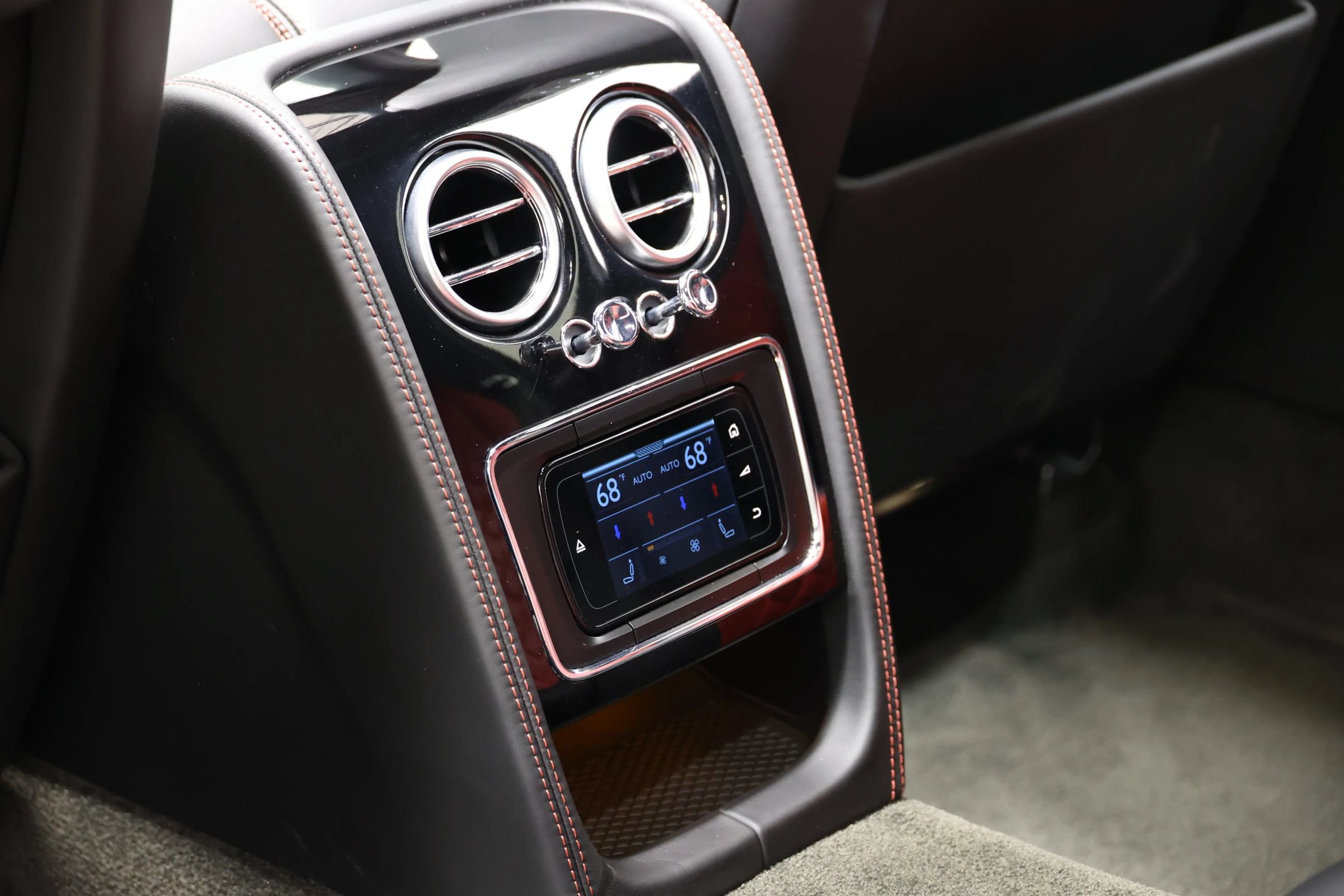 Used 2018 Bentley Flying Spur S V8 w/ Black Edition AWD/4WD image 64