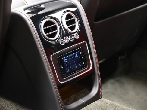 Used 2018 Bentley Flying Spur S V8 w/ Black Edition AWD/4WD image 64