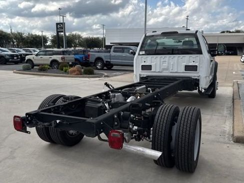 Used 2024 Ford F550 XL image 4