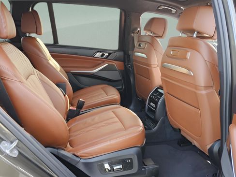 Used 2023 BMW X7 M60i w/ Executive Package image 16
