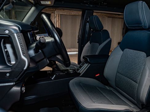 Used 2023 Ford Bronco Outer Banks image 24